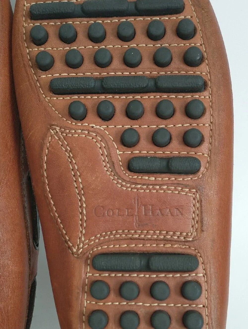 Cole Haan Men's Brown Leather Moccasin Driving Loafers. SIZE 7M